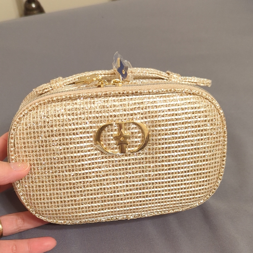 Elegant Gold Clutch Bag